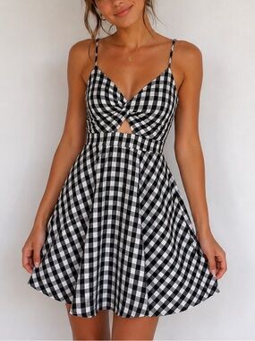 Women’s Plaid A-Line Dress Size Small Cutout Front Bow Tie Back Cute